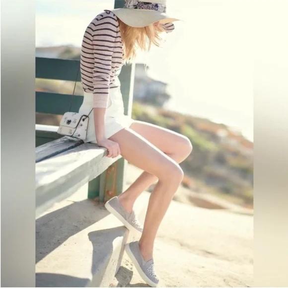 Stuart Weitzman Pearl Crystal Embellished Decor
White Platform Sneakers Slip Ons - Picture 6 of 14